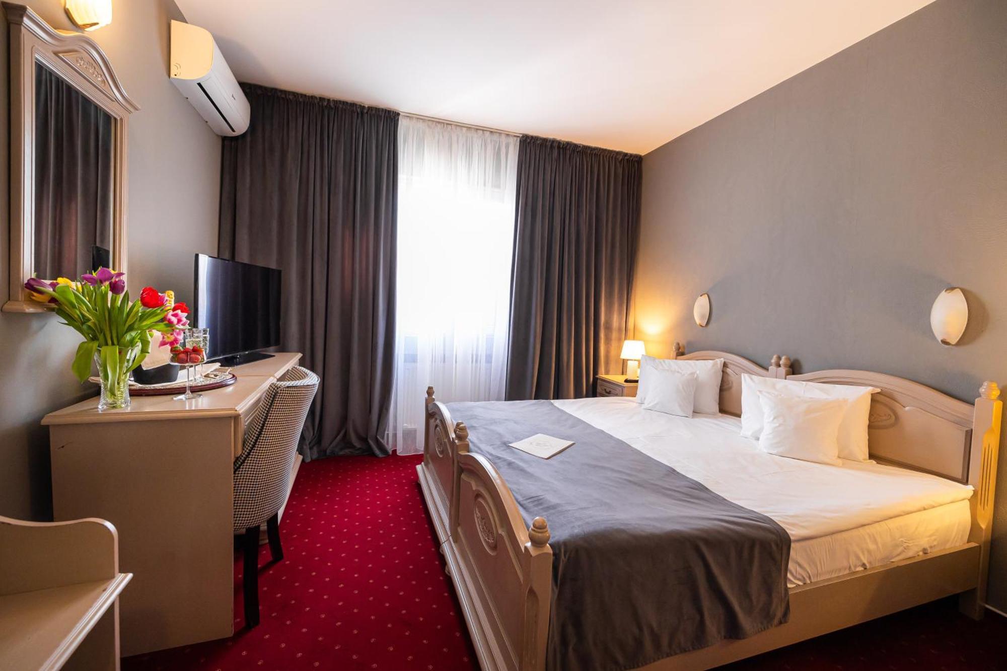 Hotel Brilliant Meses Zalău المظهر الخارجي الصورة