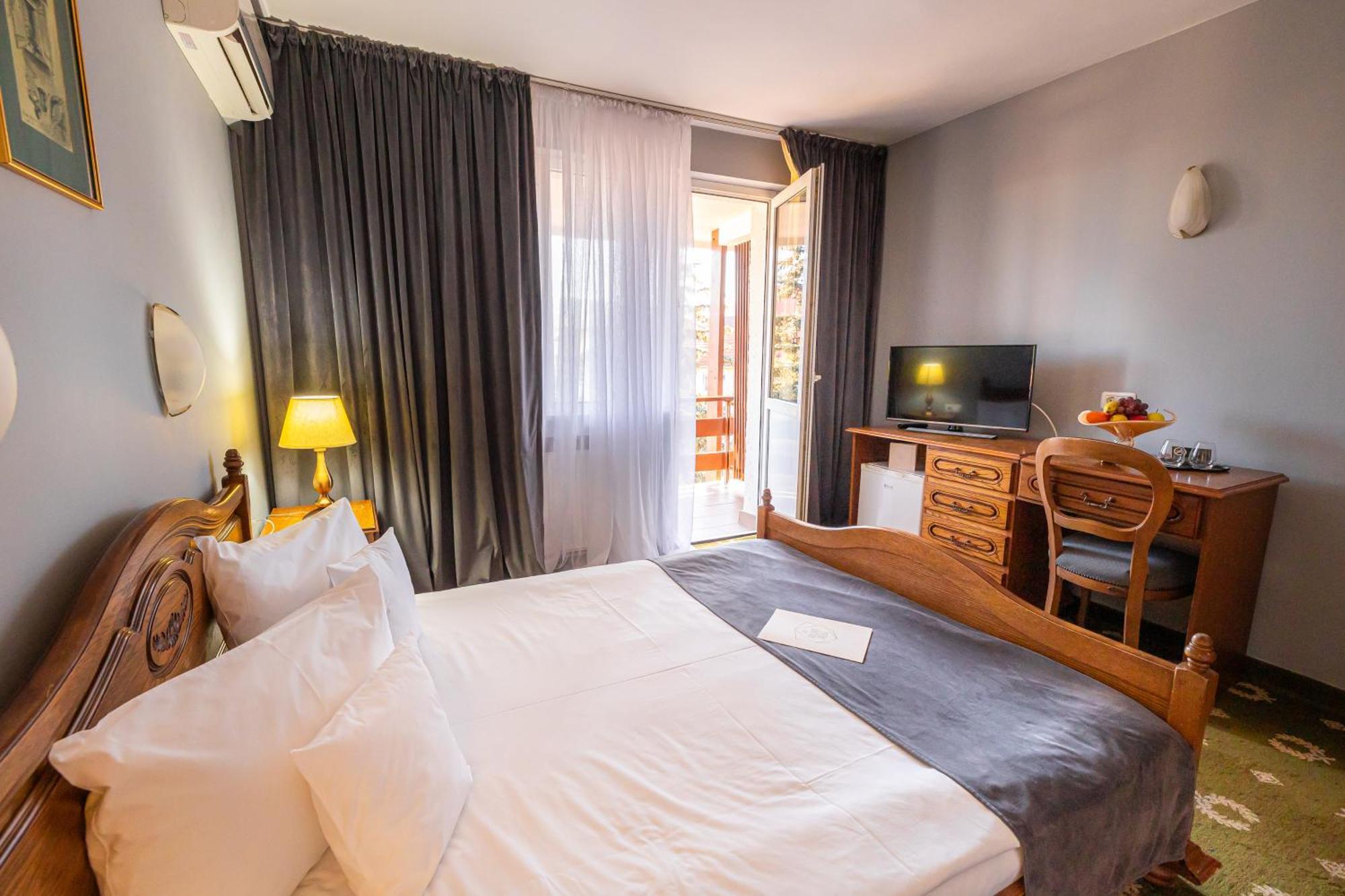Hotel Brilliant Meses Zalău المظهر الخارجي الصورة