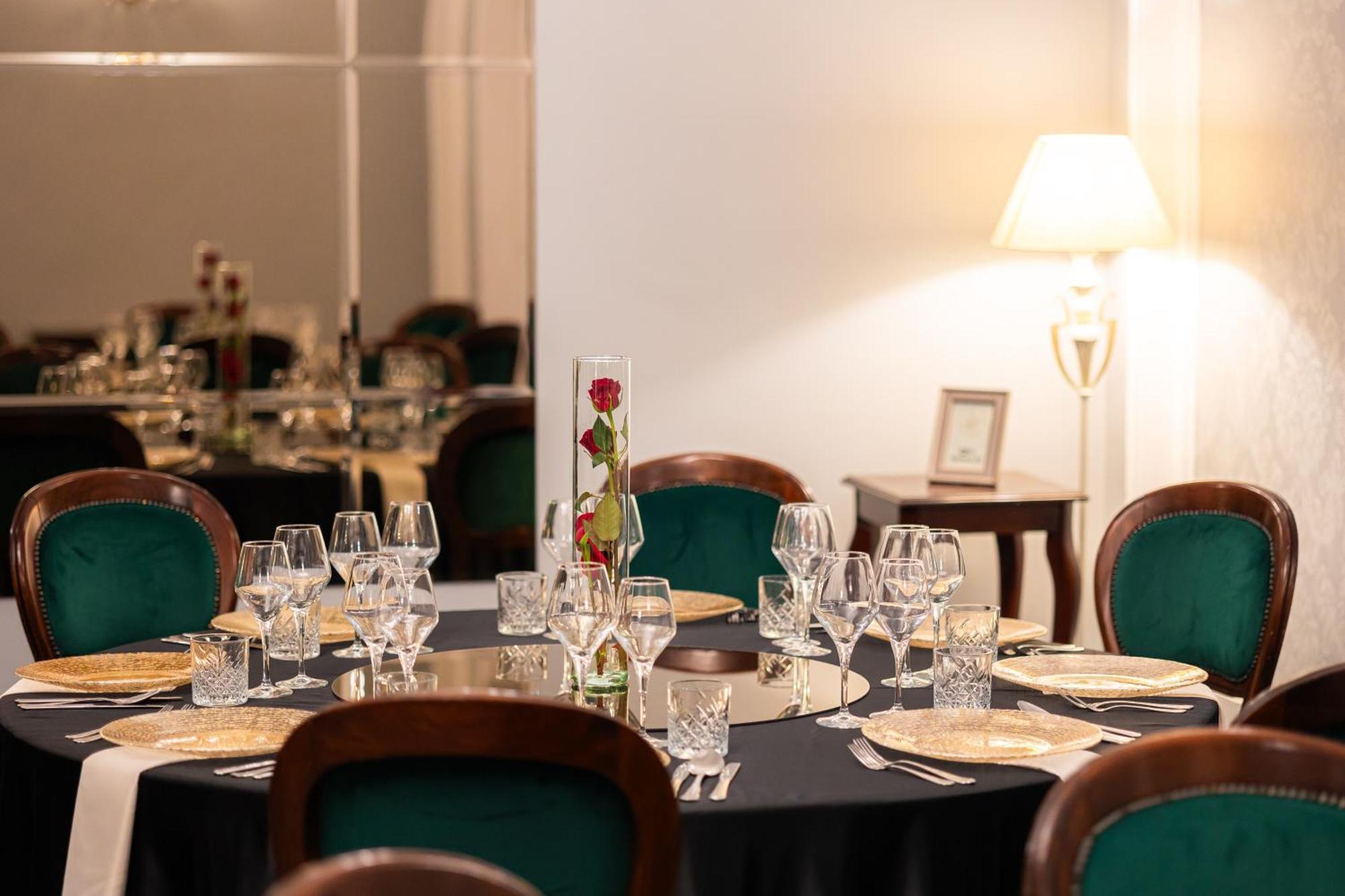 Hotel Brilliant Meses Zalău المظهر الخارجي الصورة