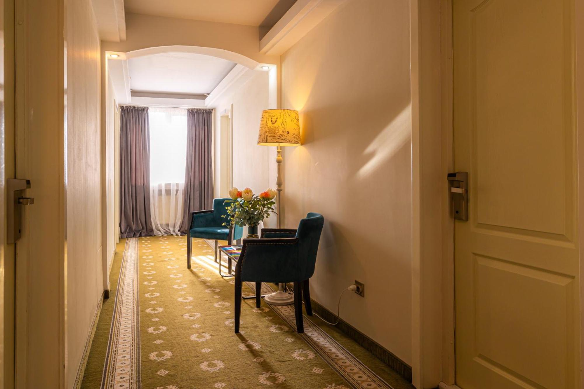 Hotel Brilliant Meses Zalău المظهر الخارجي الصورة