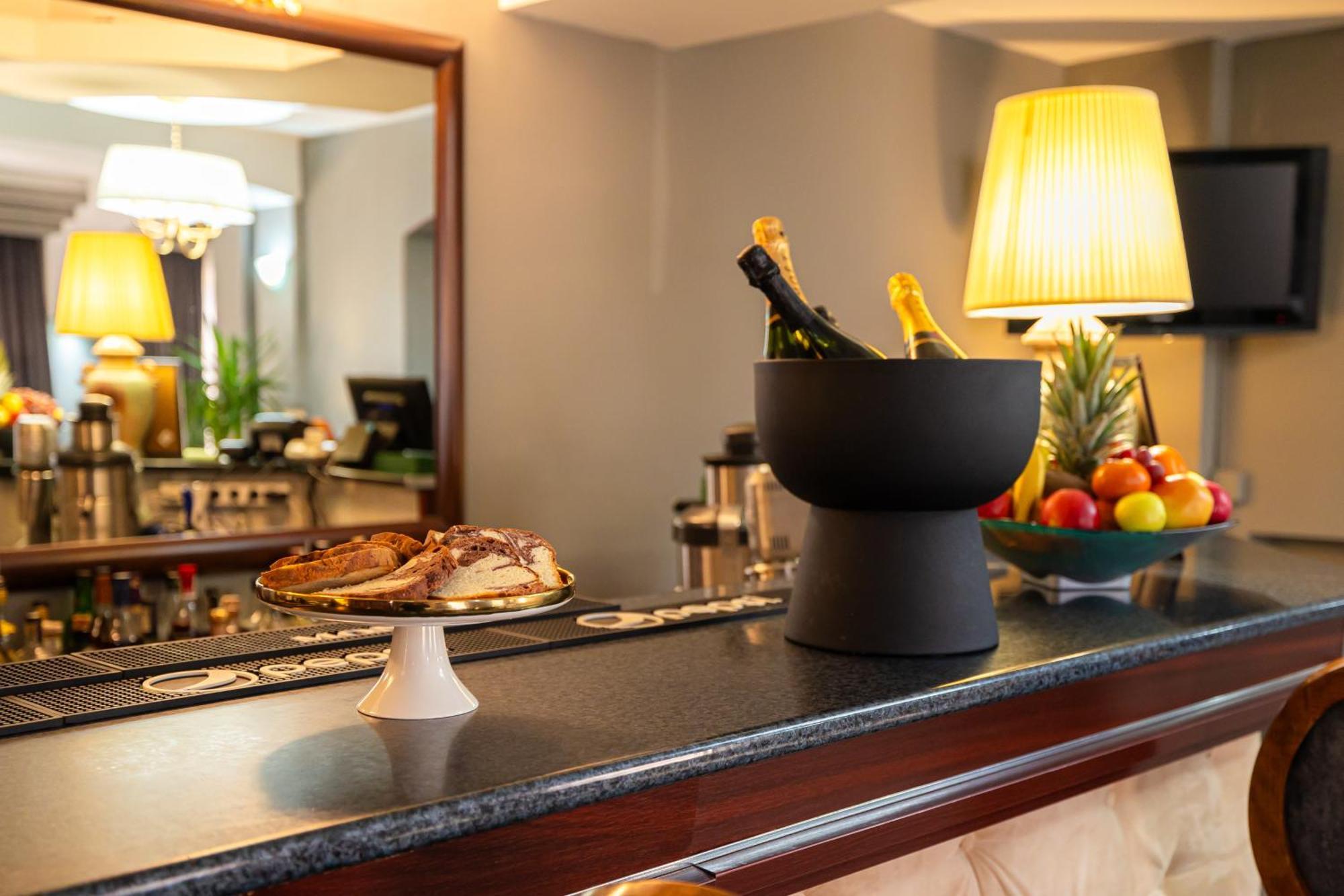 Hotel Brilliant Meses Zalău المظهر الخارجي الصورة