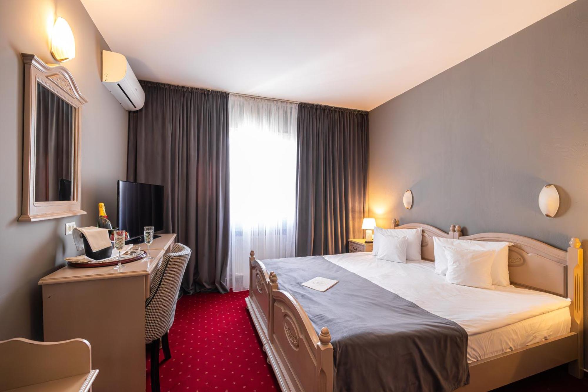 Hotel Brilliant Meses Zalău المظهر الخارجي الصورة