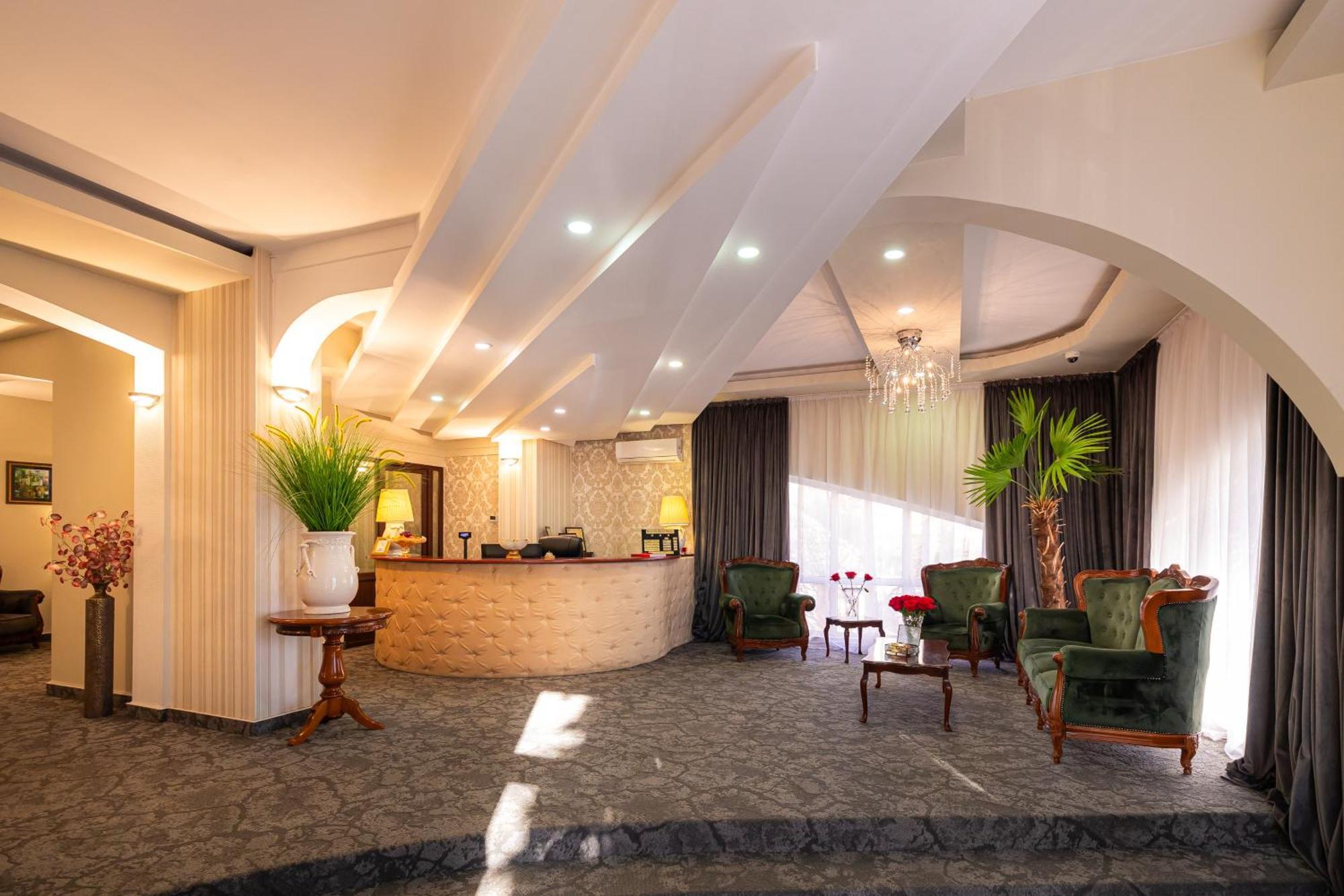 Hotel Brilliant Meses Zalău المظهر الخارجي الصورة