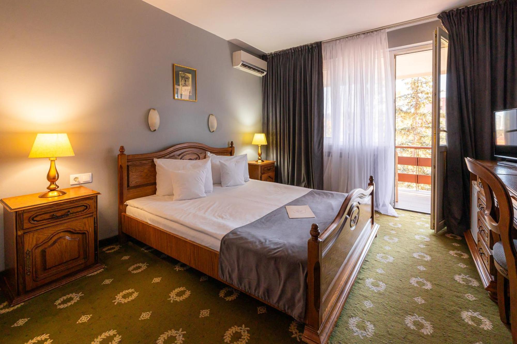 Hotel Brilliant Meses Zalău المظهر الخارجي الصورة